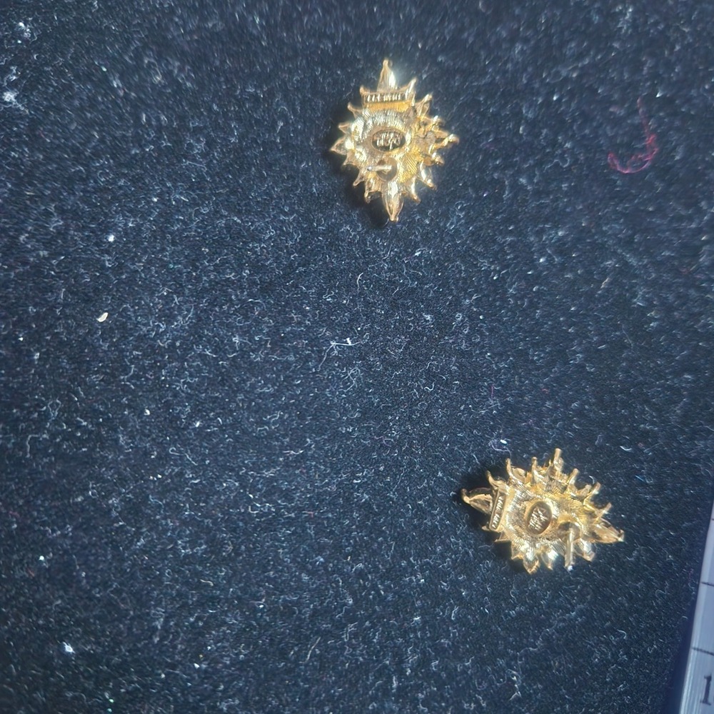Joan Rivers Pink Rhinestone Starburst Cluster Gold Tone Stud Earrings - Picture 9 of 12